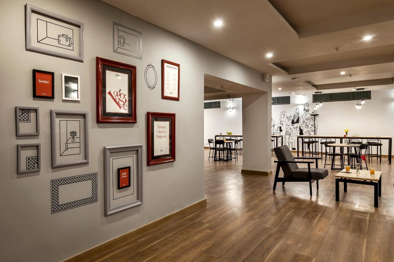 Oyo Townhouse 934 L'Elegant Hotel & Banquetby Ace Manor Газиабад Экстерьер фото